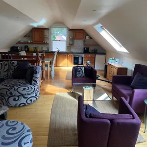 Self Contained Coach House In Leafy South The Location Is Not Accurate Appartement Belfast