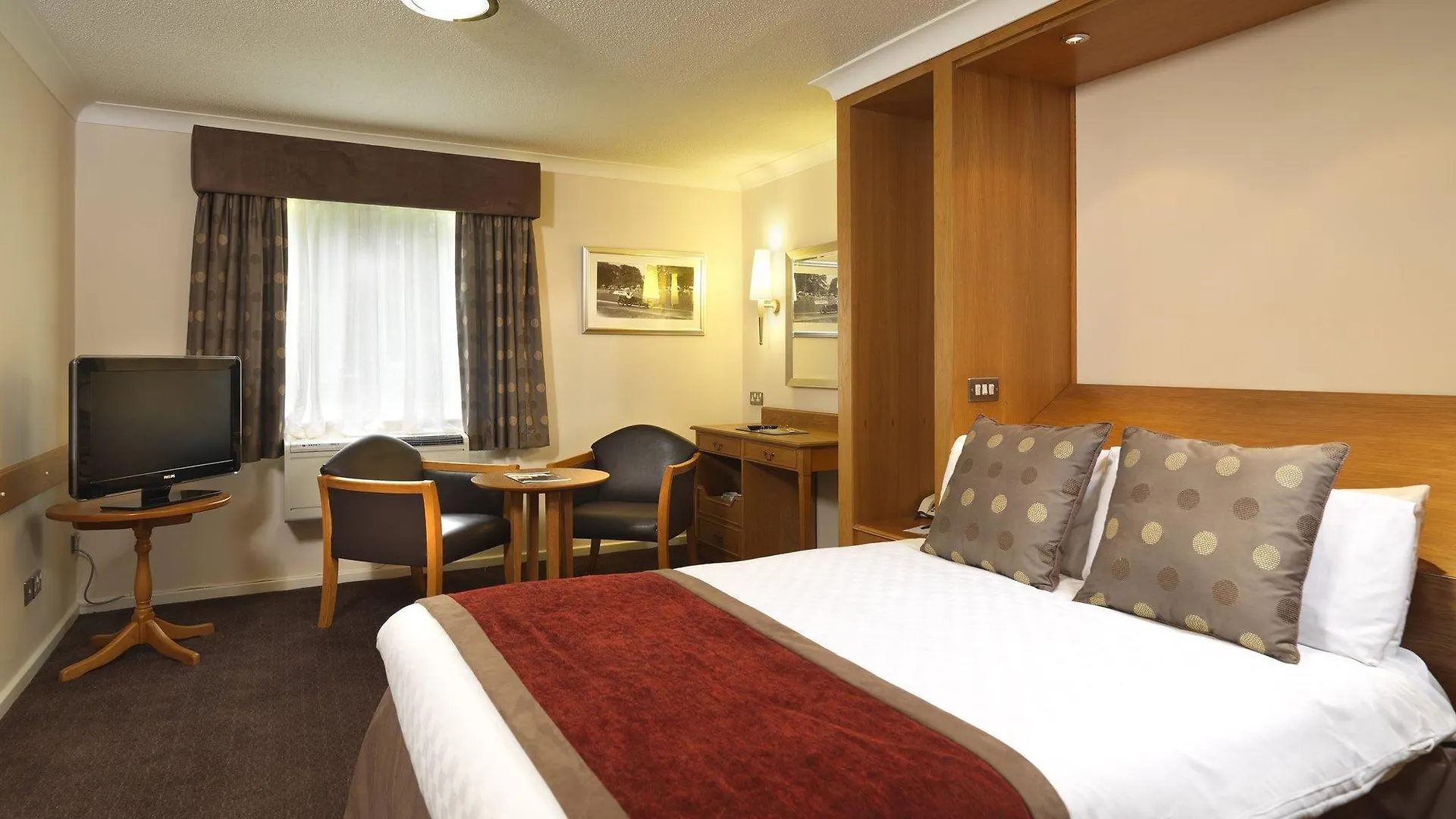 Jurys Inn East Midlands Airport  Castle Donington
