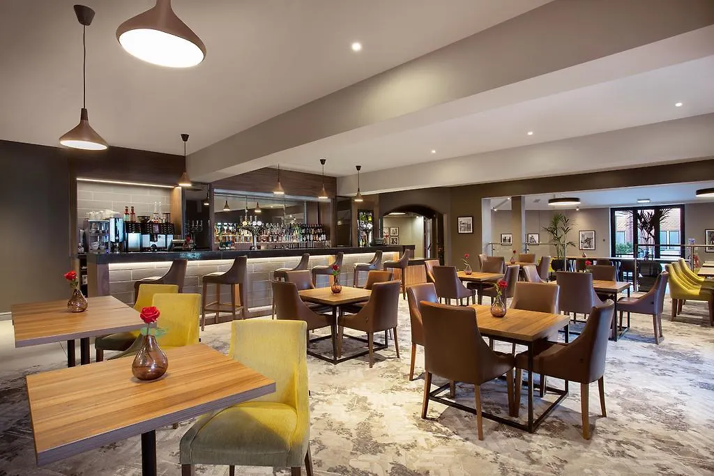 Jurys Inn East Midlands Airport  Castle Donington 4*,  Großbritannien
