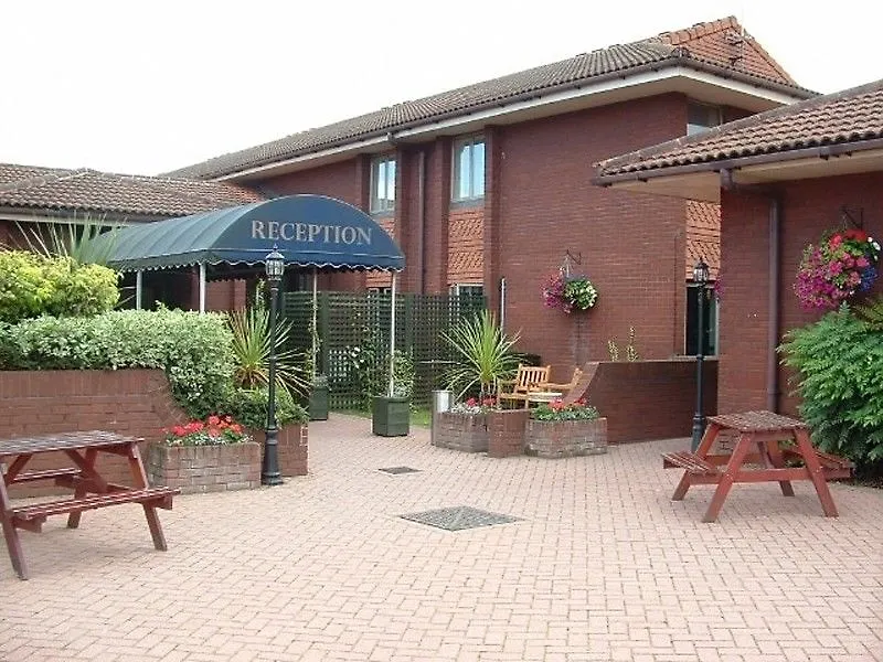 Jurys Inn East Midlands Airport  Castle Donington Hotel