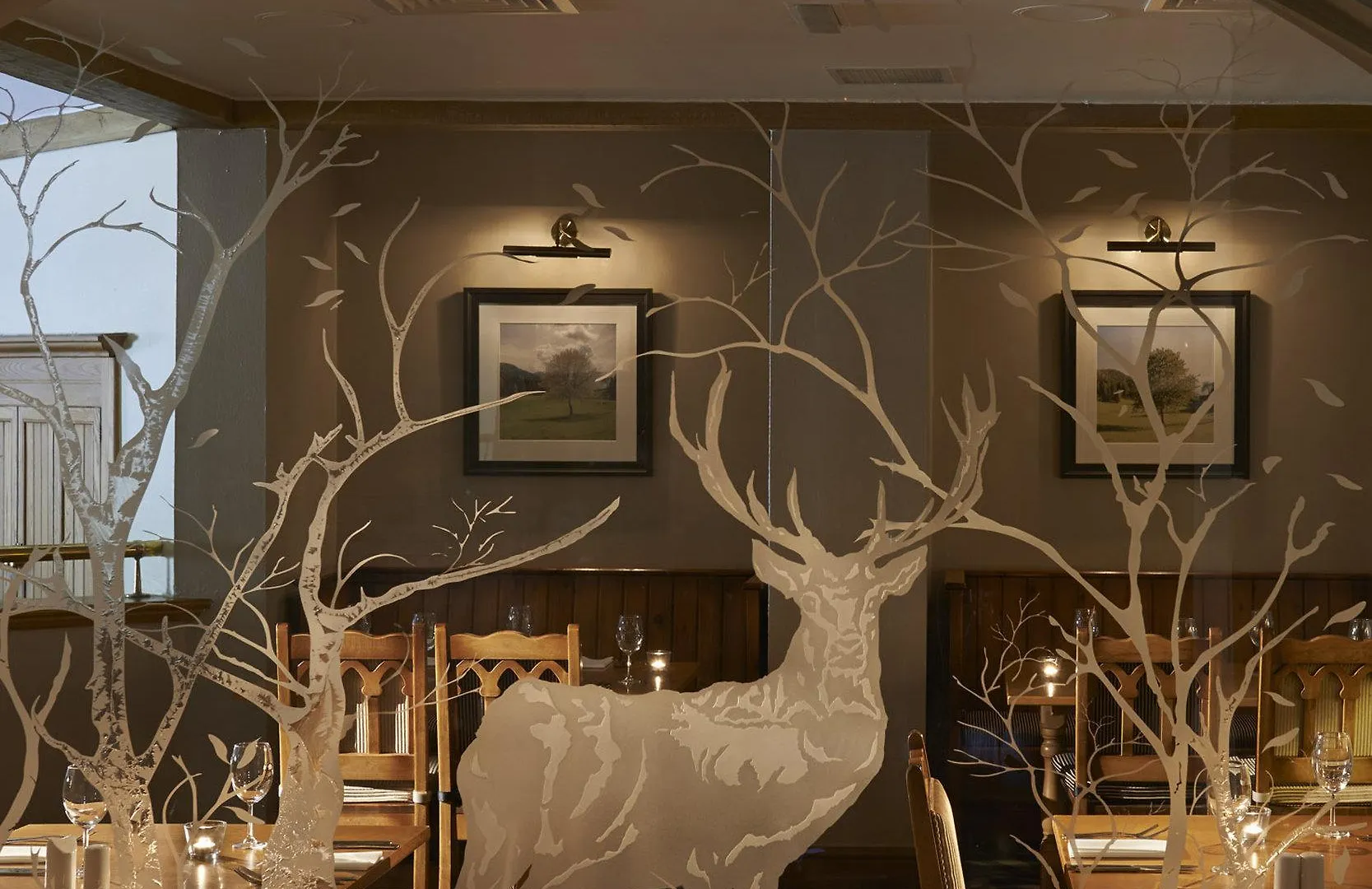 **** Hotel Jurys Inn East Midlands Airport  Castle Donington Großbritannien